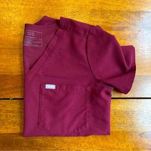 Figs Catarina One-Pocket Scrub Top - Burgundy - Medium (retail $38)